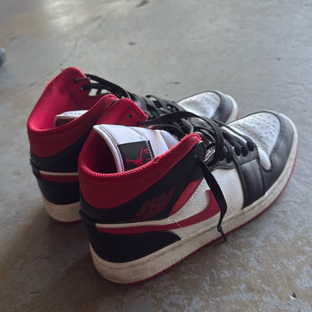 Air Jordan 1